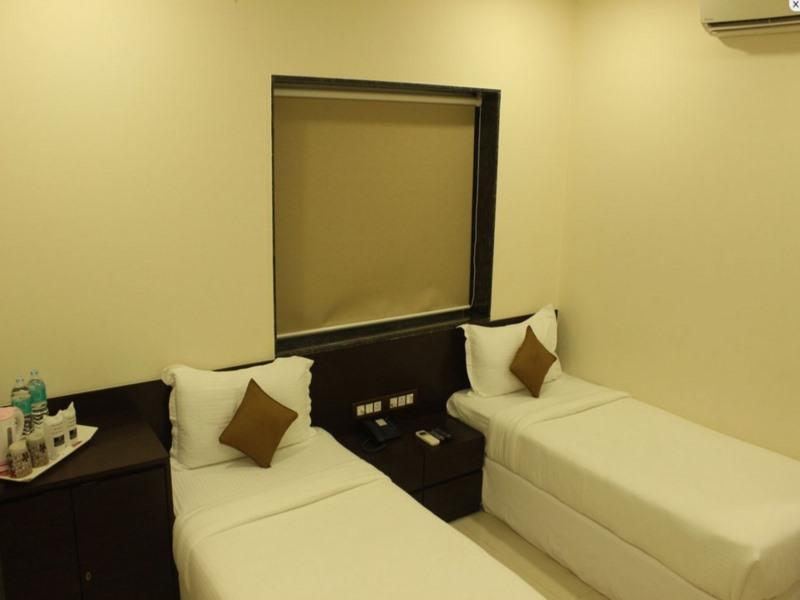 Oyo 16703 Hotel The Platinum 加尔各答 外观 照片