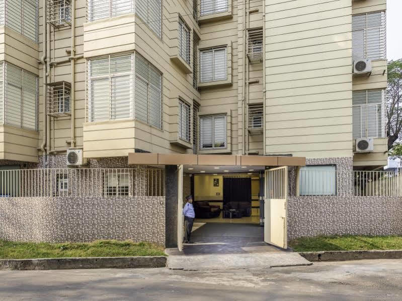 Oyo 16703 Hotel The Platinum 加尔各答 外观 照片