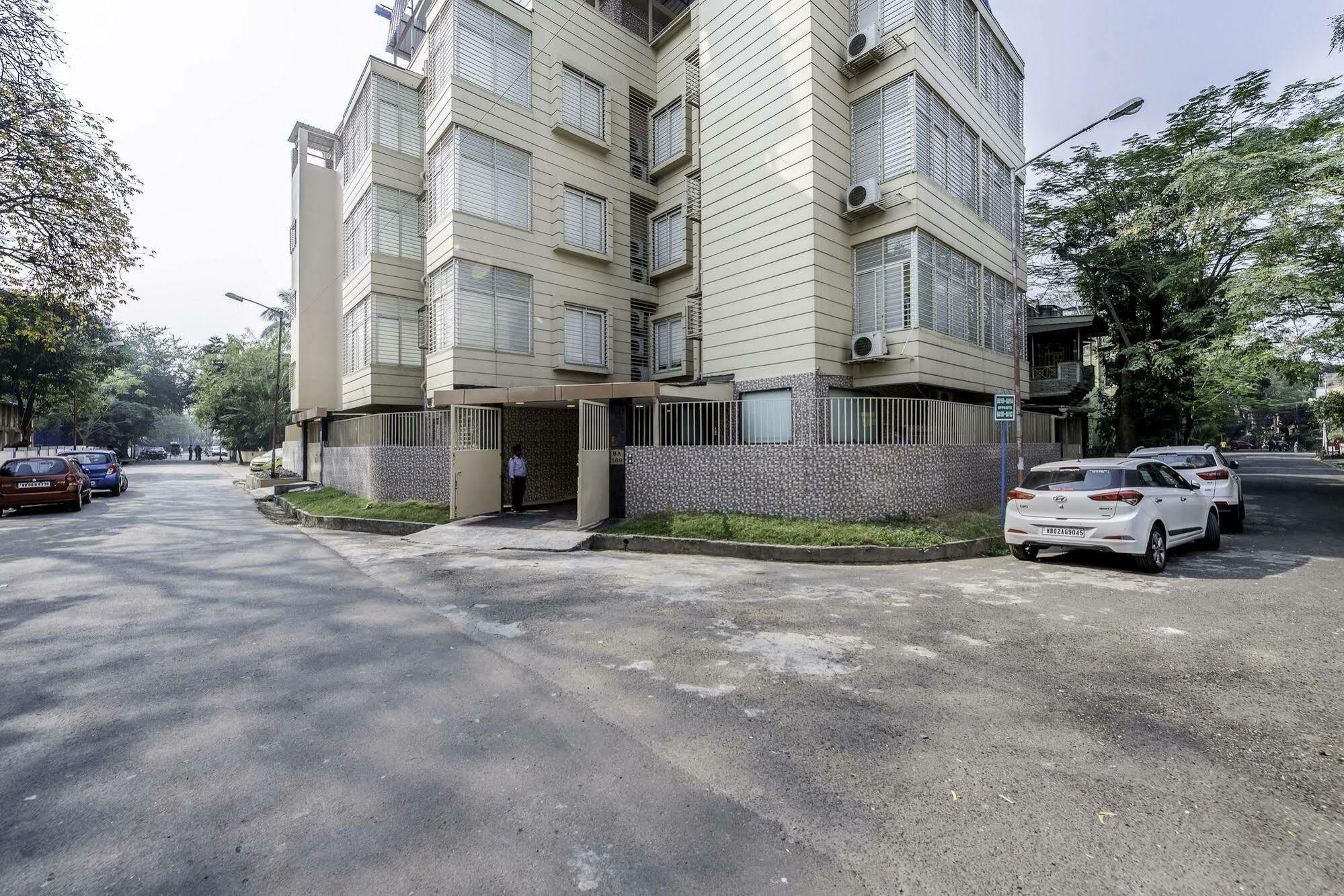 Oyo 16703 Hotel The Platinum 加尔各答 外观 照片