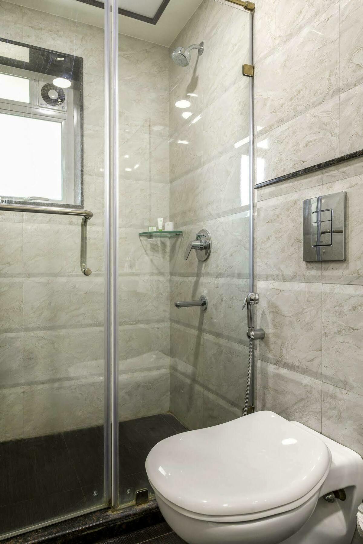 Oyo 16703 Hotel The Platinum 加尔各答 外观 照片